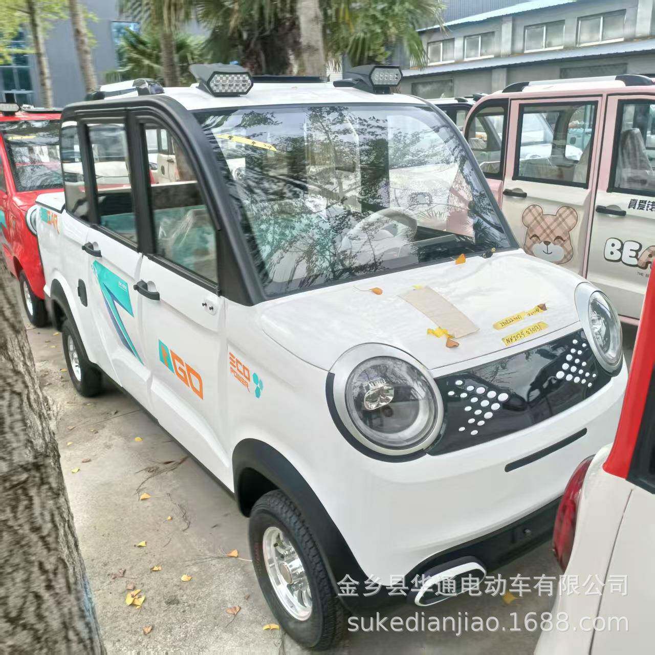 外贸出口新能源四轮电动车家用新款全封闭成人接送孩子老年代步车