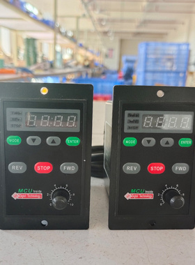 UX52 智能数显调速器交流220V减速电机正反转6300W马达控制器90W