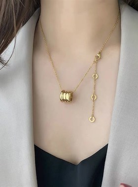 弹簧钛钢时尚个性项链q吊坠气质锁骨链经典百搭T恤链小众设计颈链