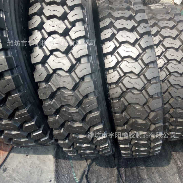 矿山 12.00R24 吊车轮胎 加深加宽钢丝轮胎