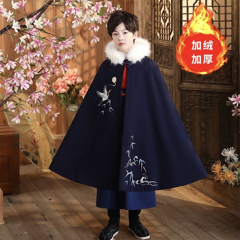 原创汉服保暖斗篷外套加绒加厚刺绣连帽外出古风长款披风表演秋冬