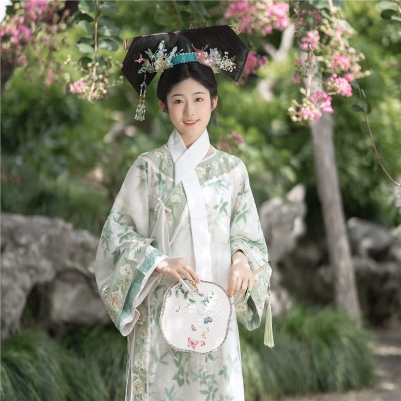 满族旗装清朝古装格格服改良清代服装氅衣旗服清汉女装印花