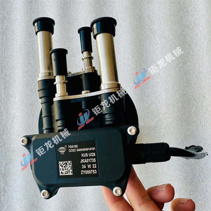 全柴Q23发动机液位传感器5409404614101尿素传感器