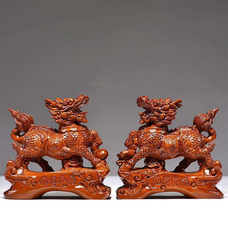 花梨木雕麒麟摆件一对纯木质火麒麟公母办公室家居客厅装饰工艺品
