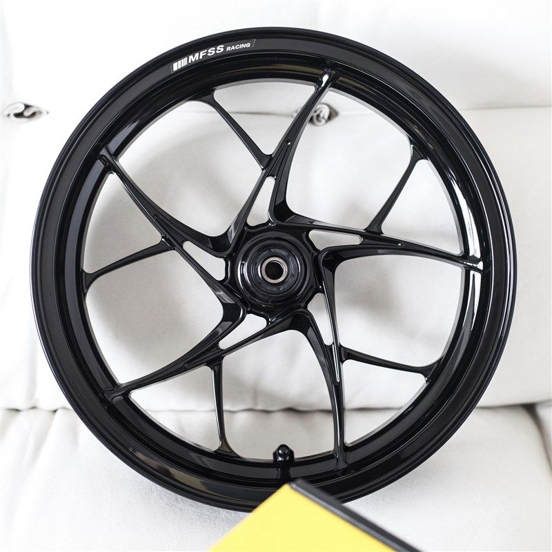 【618冲刺】2公斤MFSS锻造轮毂九号E300P直升2.75J比减重1/3