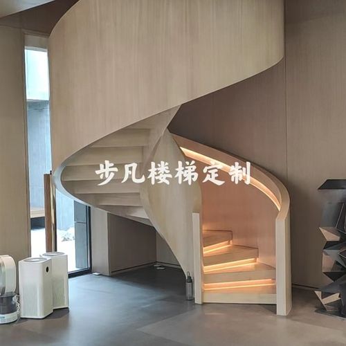 北京铁艺旋转楼梯钢架扭弧旋转楼梯玻璃扶手无梁钢板室外旋转楼梯