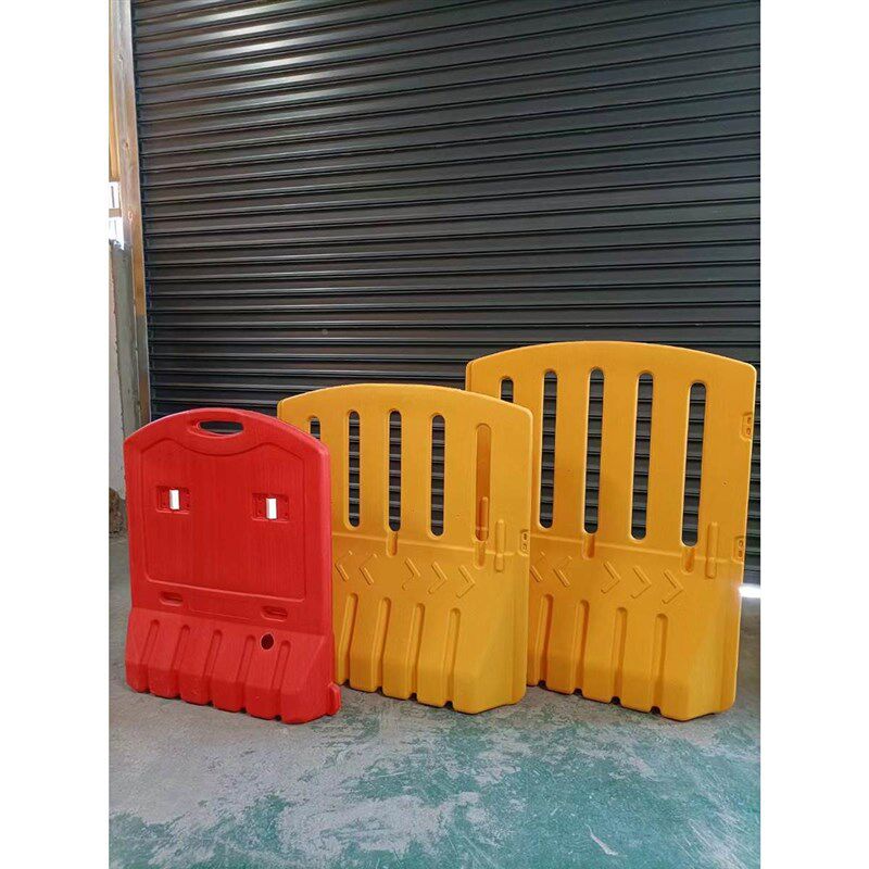 滚塑水马三孔围拦注水塑料护栏隔离墩反光防撞桶水马围挡1.8米*