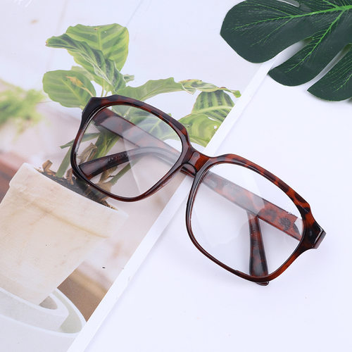 电焊眼镜平光透明防飞溅打磨工作防尘焊工专用玻璃镜片工业护目镜