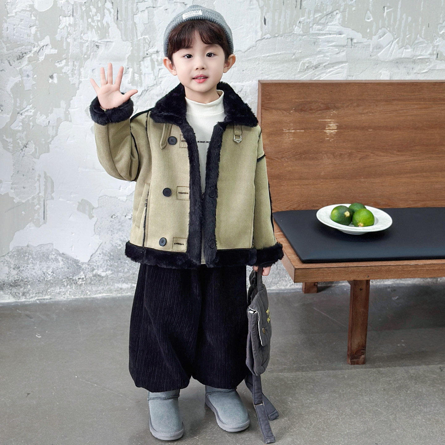 男童秋冬款套装儿童加厚皮毛一体外套2025新款痞帅风男孩加绒裤子
