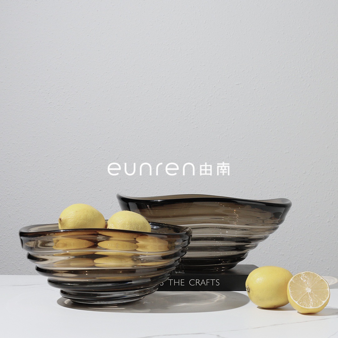 现代轻奢茶几客厅玻璃水果盘托盘摆件售楼处样板房间软装饰品