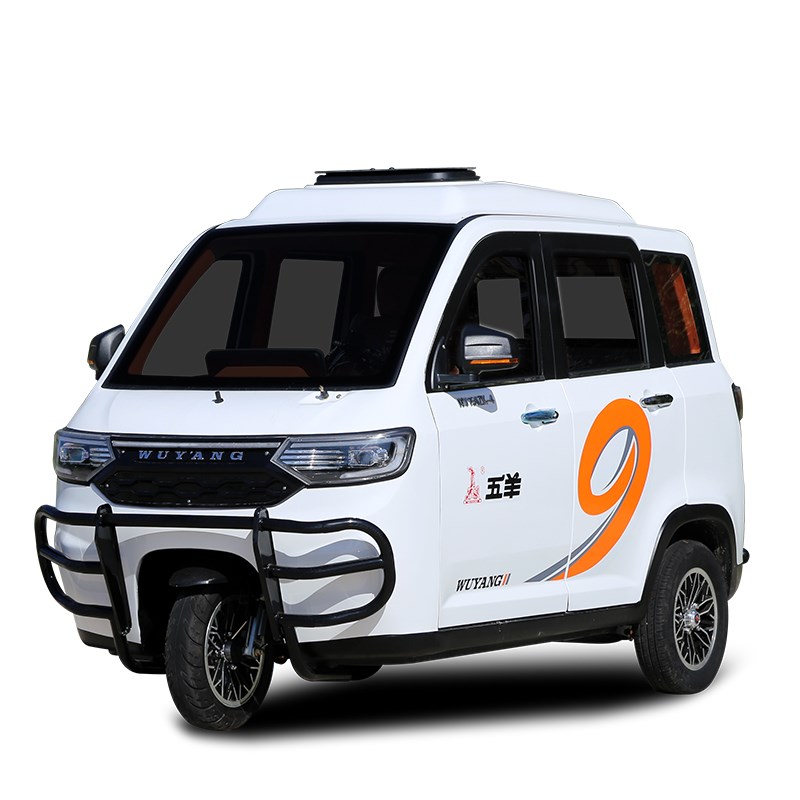 新款五羊燃油三轮车全封闭家用电喷国标摩托车可上牌老年代步车