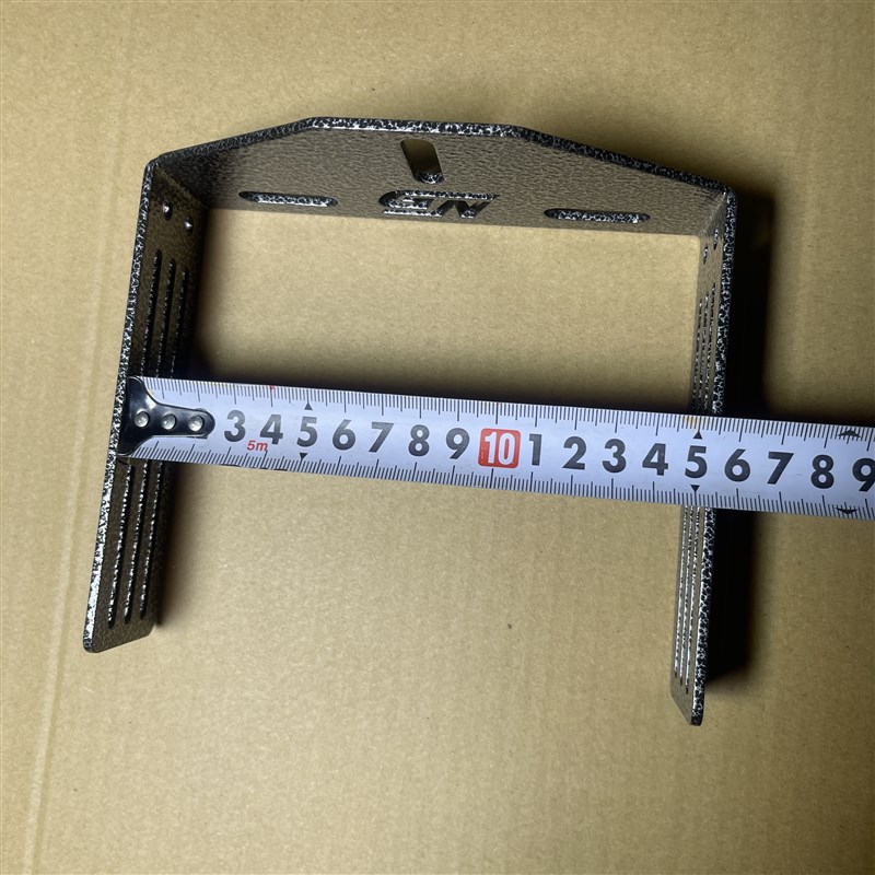 牧马人车台电台主机支架