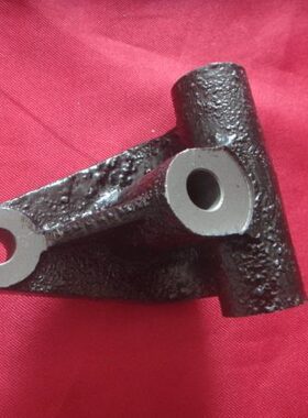 东风 江淮 福田 云内YN33YN38发动机 发电机支架座