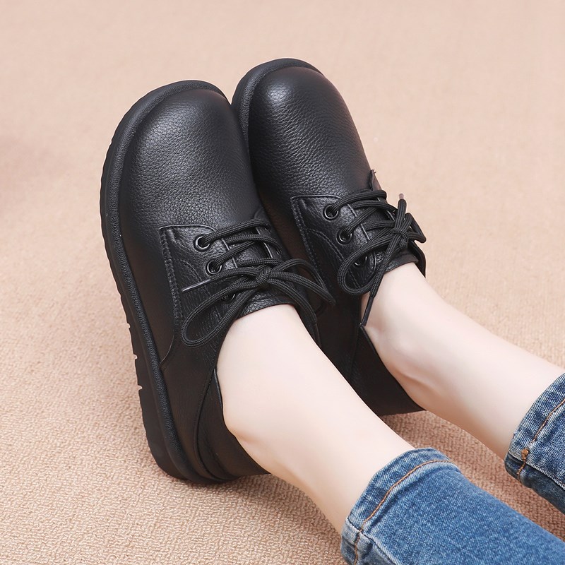 平底单鞋女软h面宽松圆头深口中年皮鞋春秋新款系带软底妈妈鞋