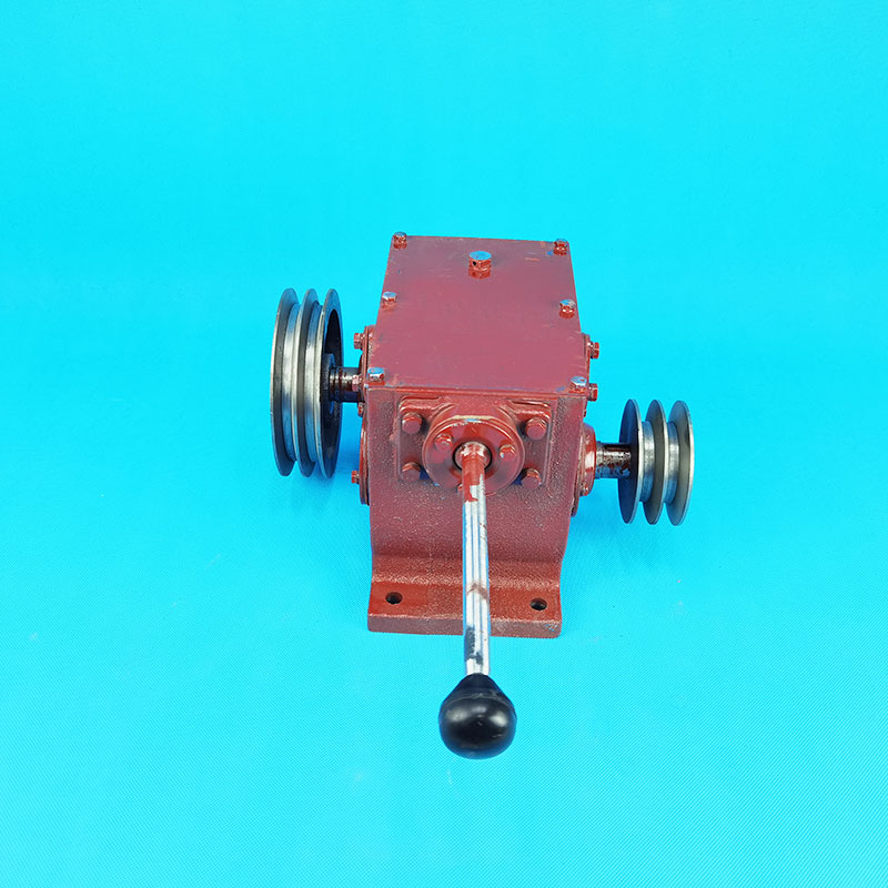 改装用小型四档位变速箱 皮带输送机 M4齿轮O箱减速机 分动箱总成