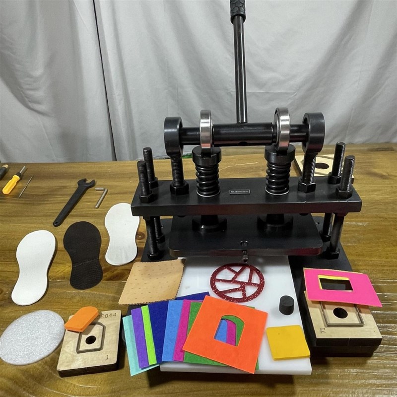 手动模切机刀模冲压机皮革u下料机冲床裁断机样品小型裁切机压力