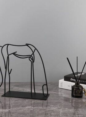 北欧创意简约抽象金属线条马卧室办公室书房餐厅玄关茶几家居摆件