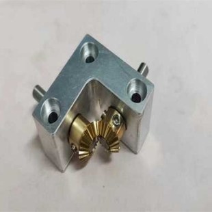 输出轴径4mm 1小型锥型伞齿轮箱直角换向器 现货90度转换器 速比1