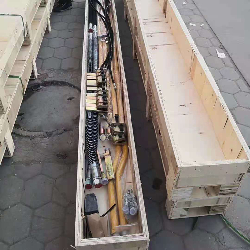 破碎锤油管68锤挖掘m机炮头全套管路4层震动夯抓木器100 135 140