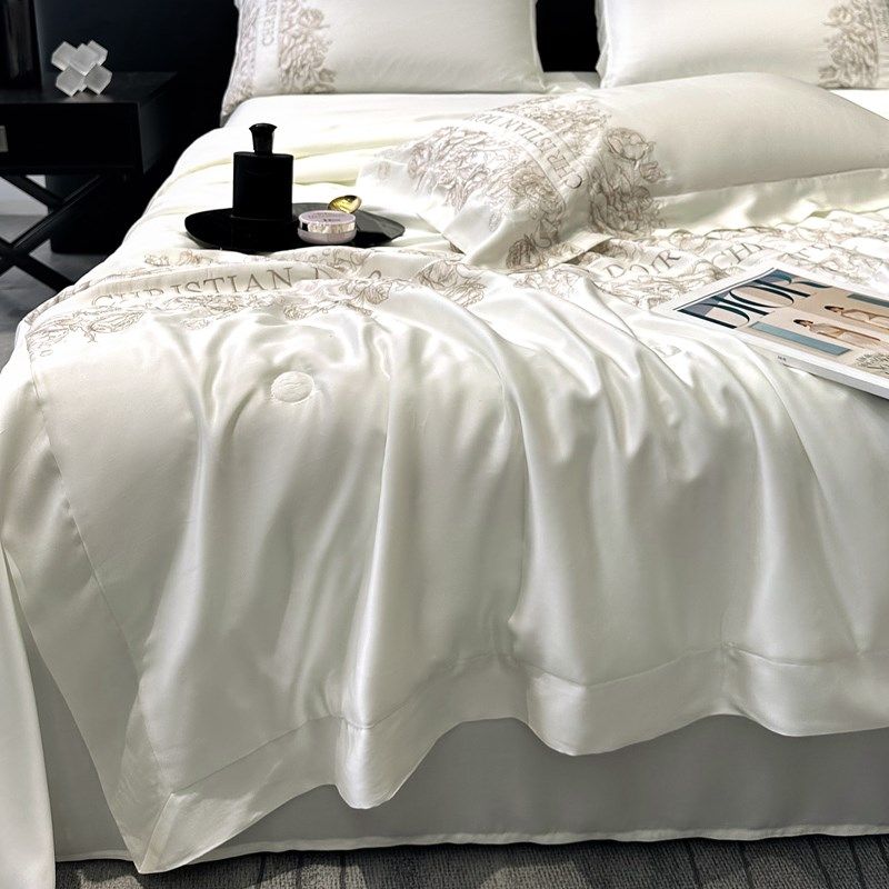 简约轻奢风夏季双面兰精天丝刺绣夏被四件套可机洗空调被亲肤凉感