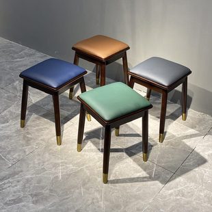 轻奢实木凳子家用方凳可叠放现代简约餐椅板凳小户型网红软包木凳