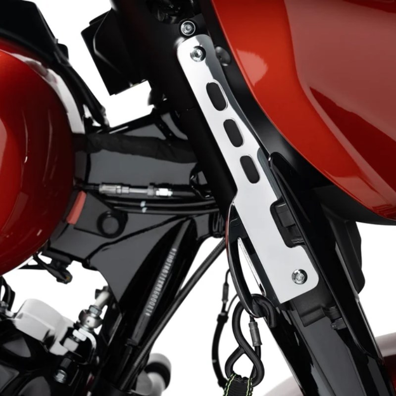 哈雷24大道滑翔121CVO加装拖车固定支架前叉拖车挂钩牵引底座黑色