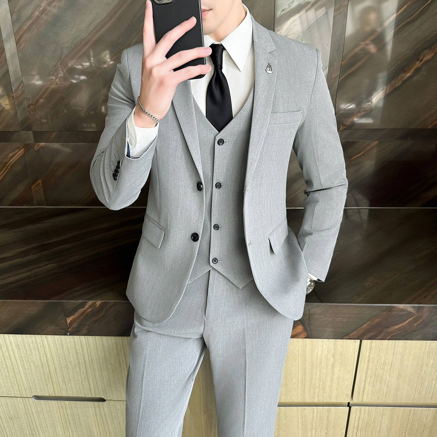 韩版修身免烫新郎伴郎西服套装潮