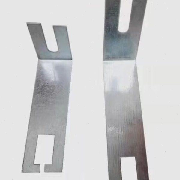 吊顶材料烤漆龙骨 烤漆龙骨配件烤漆直吊38 50反烤漆挂件