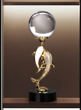 现代轻奢水晶球鱼摆件家居装饰品客厅玄关电视柜高T档乔迁新居礼