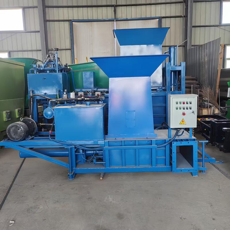 新款三缸套袋打包机22kw青贮两缸压块机青储方包自动压块机