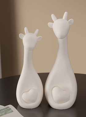 现代简约小鹿摆件客厅玄关电视酒柜家居装饰品创意办公.室桌面摆