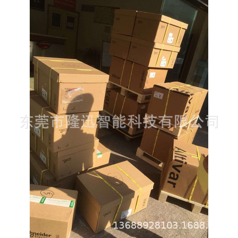 schneider软启动ATS22C41Q    ATS22C48Q议价出售