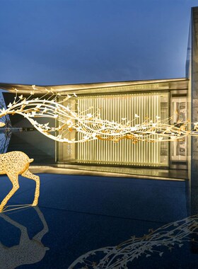 不锈钢镂空鹿摆件酒店房地产草坪玻璃钢大长角鹿雕塑别墅会所装饰