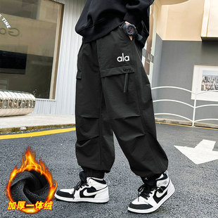 奥莱男童工装裤秋冬时尚新款百搭洋气休闲裤男童痞帅加绒保暖长裤