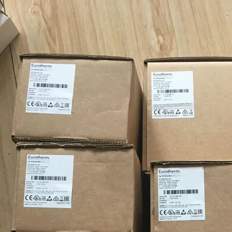 英国欧陆温控仪2604F/VH/121/XX/D4/XX/XX/XX/XX/XX/PB/Y2/ENG/XX