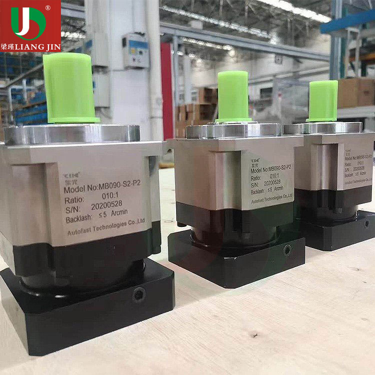 ZIK紫光行星减速机MD064-3-200速比可选精密斜齿轮减速头