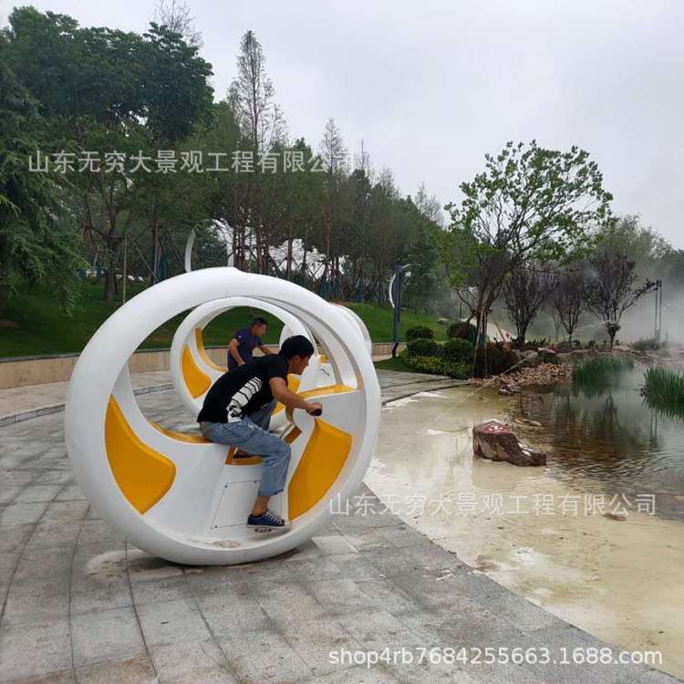 山东无穷大加工工厂制作脚踩发电单车喷泉户外大型无动力水车摆件