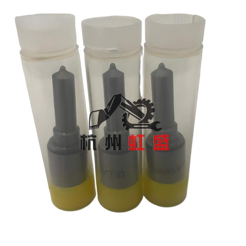 适用PC130-7/PC110-8/PC100康明斯4BT/4D102发动机喷油嘴145P606