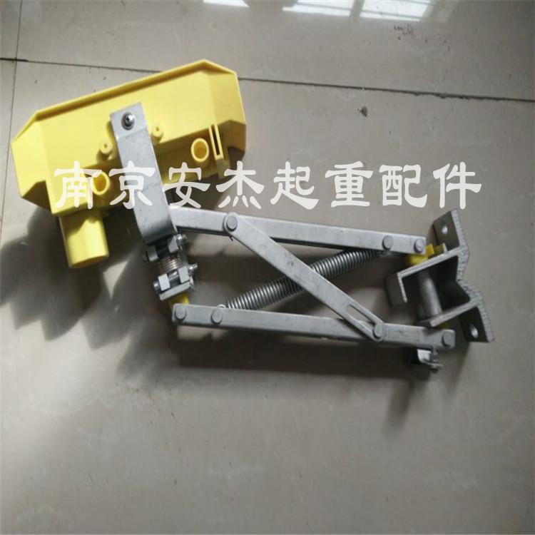 起重机行车单极滑线集电器500A双臂铝架无锡集电器行车天车受电器
