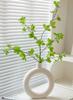 吊钟新款假装饰品客厅摆件植物花瓶餐桌马醉木插花真花绿植塑料