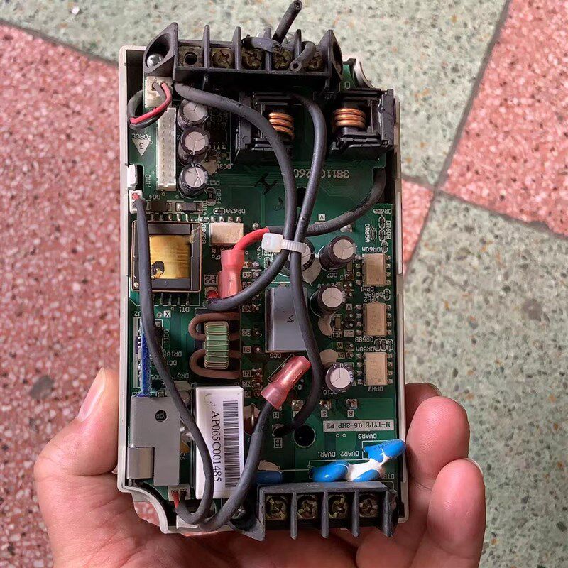 台达变频器VFD-M 220V 0.75 1.5KW VFD04 0075 015M21A电源驱动板