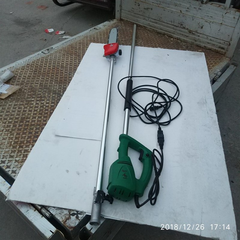 充电式加长杆电动高枝锯 园林植保工具高空伐条伐木锯 手动高枝剪