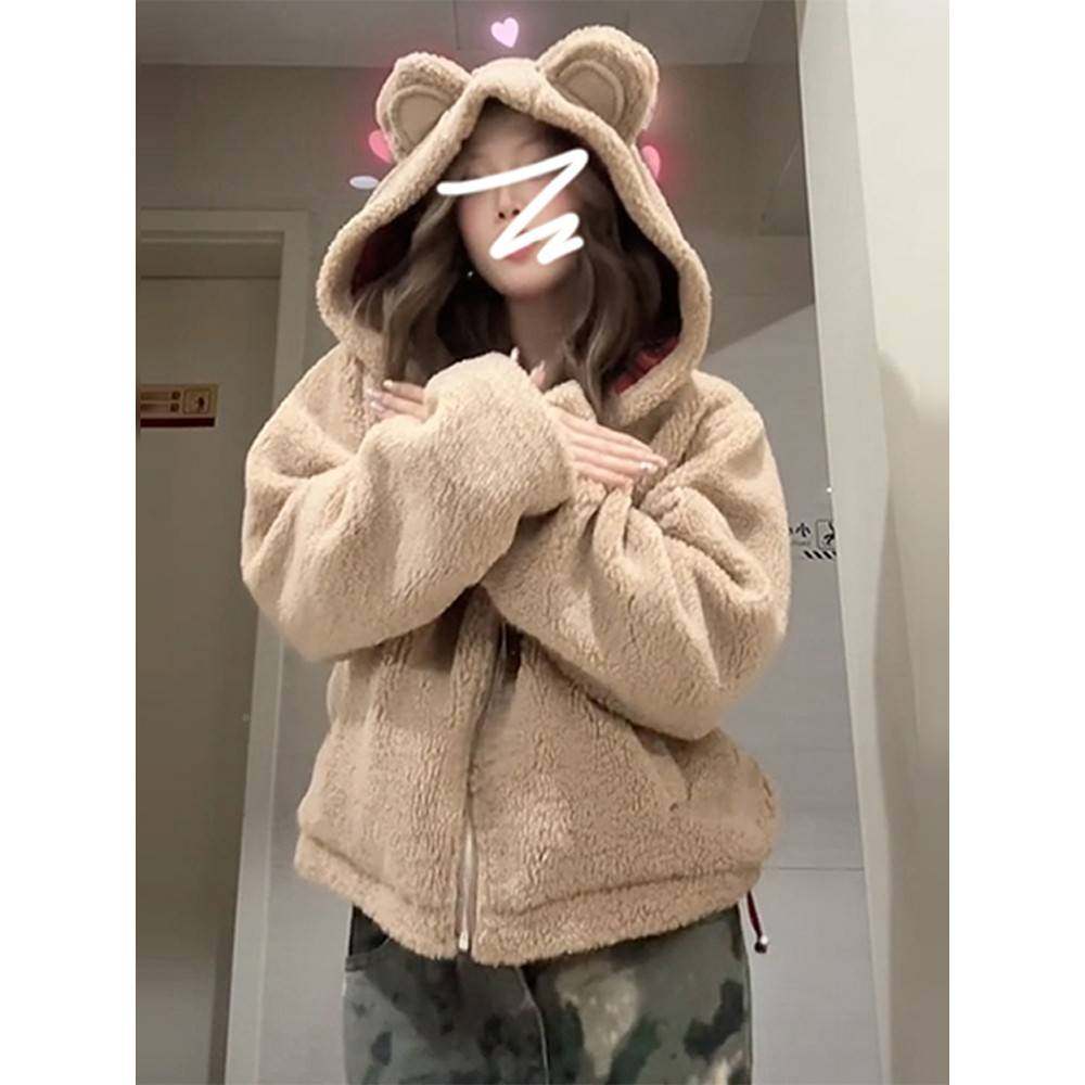 今年流行爆款摇粒绒羊羔毛绒女士4短款秋冬CAW47027季连帽厚套2外
