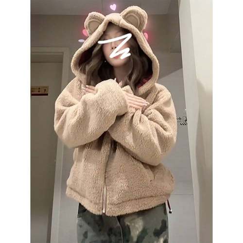 今年流行爆款摇粒绒羊羔毛绒女士4短款秋冬CAW47027季连帽厚套2外