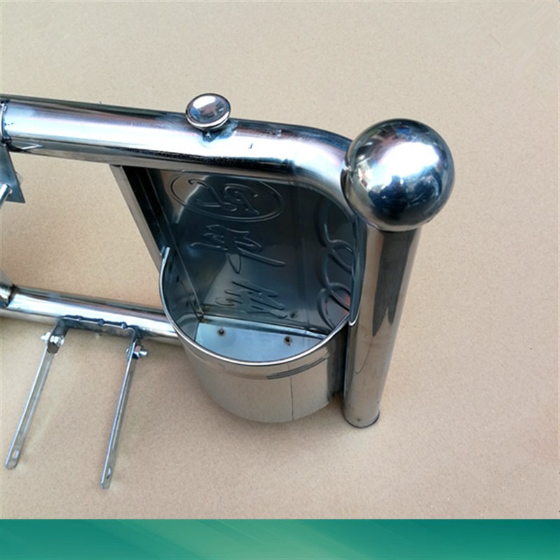 摩托车不锈钢g保险杠跨骑125男士前护杠150挡风工具箱带桶防护杠