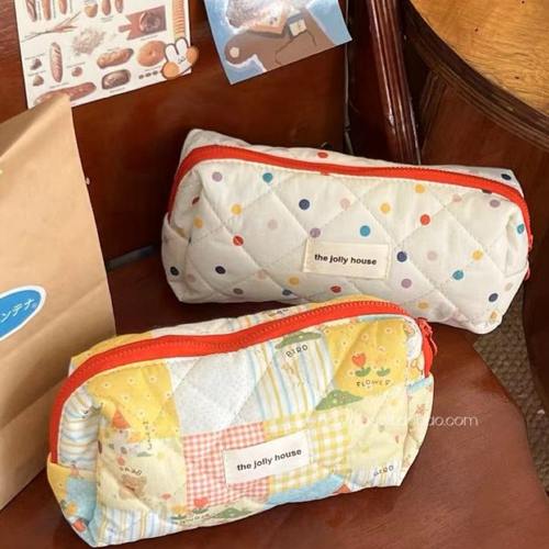 可爱卡通彩色点点笔袋大容量ins高颜值日系学生文具收纳袋铅笔盒