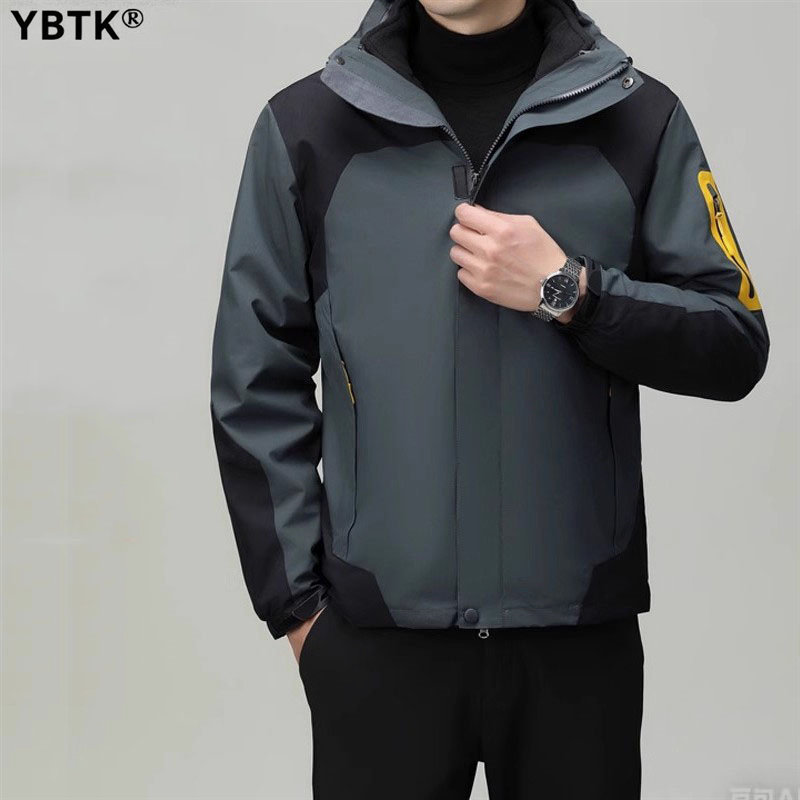 官方正品中年冲锋衣男士2025秋冬季新款三合一可拆卸帽登山外套男