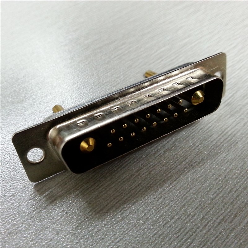 优联康大电流D-SUB(17W2)公头 重载矩形DB17W2焊线式公插头连接器