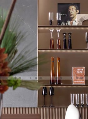 一匚现代简约玻璃几何酒具香槟杯组合样板间售楼处酒店电视柜摆件