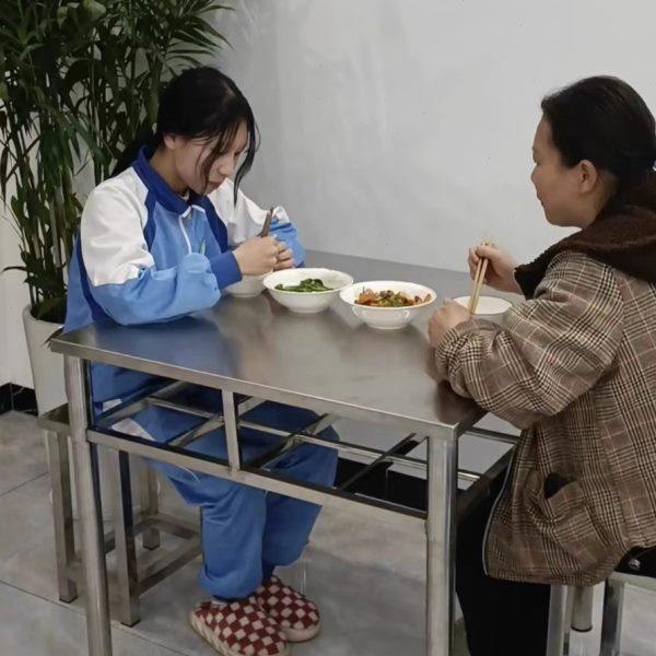 家用不锈钢烤火桌子餐桌正方形冬季取暖桌折叠学习桌电烤火吃饭桌,住宅家具,不锈钢/PVC餐桌,淘宝优惠券,粉丝福利购,淘宝优惠卷